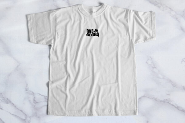 Camiseta Básica Oveja Negra